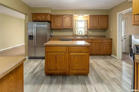 501 S 20th St, Herrin, IL 62948 photo 7