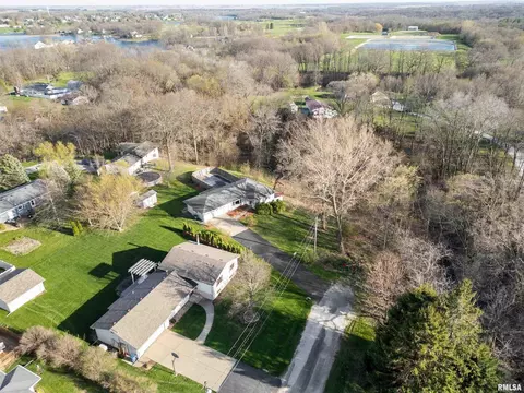 604 3rd Ave, Sherrard, IL 61281 photo 4