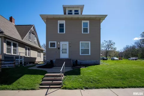 841 24th St, Rock Island, IL 61201