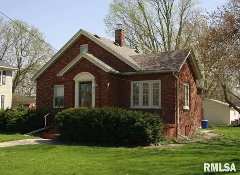 309 E Williams St, Atkinson, IL 61235 photo 2