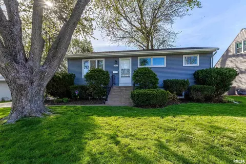 2419 N Clark St, Davenport, IA 52804