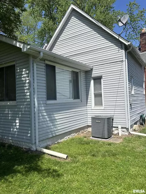 413 Murphy St, Murphysboro, IL 62966 photo 7