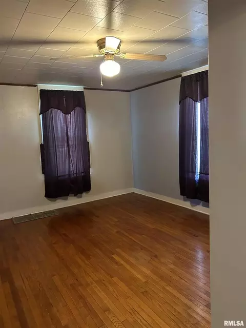 413 Murphy St, Murphysboro, IL 62966 photo 13