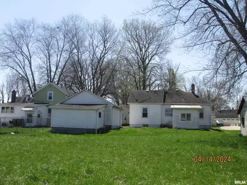 912 E Clinton St, Freeport, IL 61032 photo 21