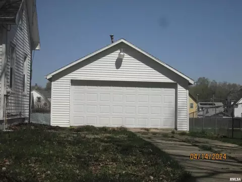 912 E Clinton St, Freeport, IL 61032 photo 20
