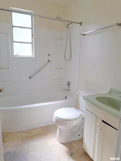 3920 10th Ave, Moline, IL 61265 photo 12