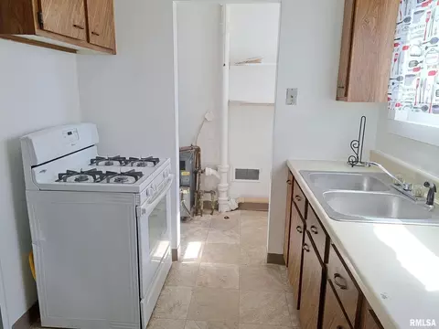 3920 10th Ave, Moline, IL 61265 photo 9