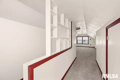 905 54th St #B, Moline, IL 61265 photo 9