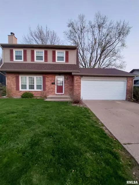 759 W 46th St, Davenport, IA 52806