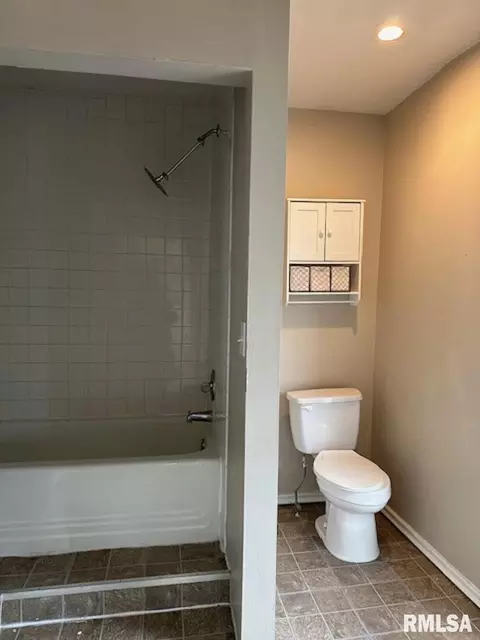1220 15th St, Moline, IL 61265 photo 12