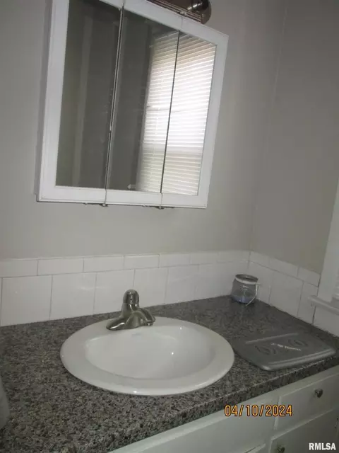 1220 15th St, Moline, IL 61265 photo 29