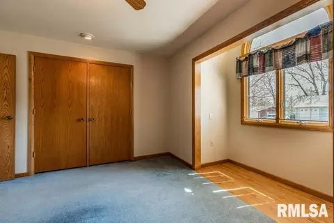 402 Maple Ave, Morrison, IL 61270 photo 13
