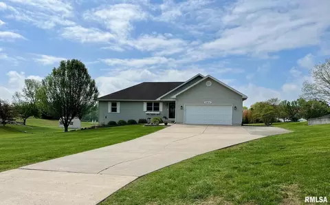 1431 Dogwood Rd, Carbondale, IL 62901