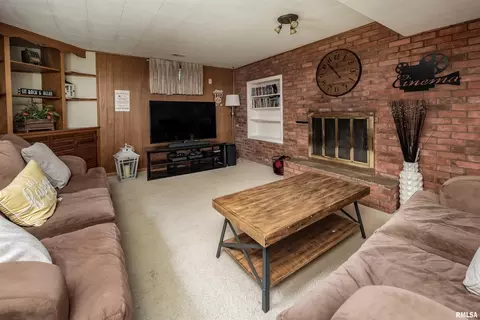 4206 7th Ave, Moline, IL 61265 photo 28
