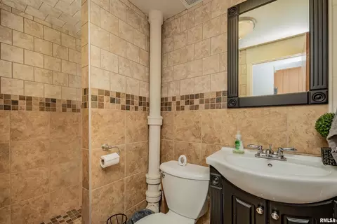 4206 7th Ave, Moline, IL 61265 photo 33