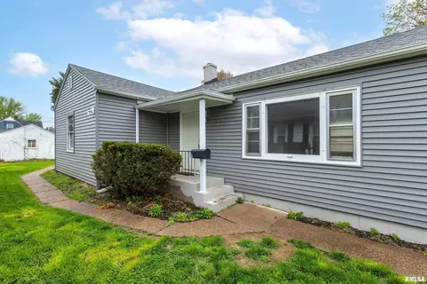 2933 11th Ave #B, Moline, IL 61265 photo 2