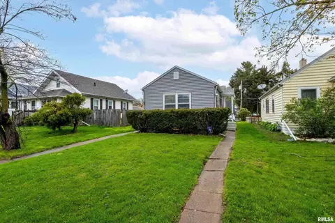 2933 11th Ave #B, Moline, IL 61265 photo 3