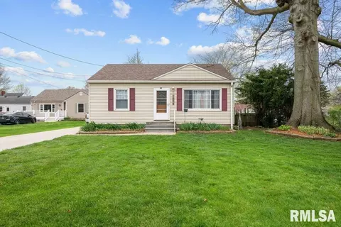 1606 Big Island Pkwy, Rock Island, IL 61201