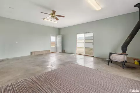 17583 Covell Rd, Morrison, IL 61270 photo 19