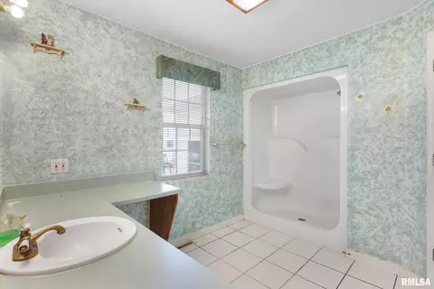17583 Covell Rd, Morrison, IL 61270 photo 12