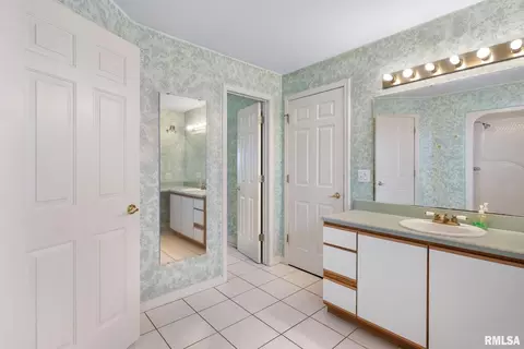 17583 Covell Rd, Morrison, IL 61270 photo 13