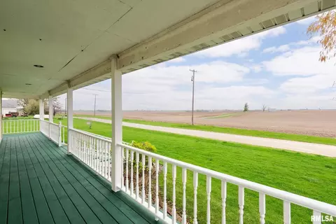 17583 Covell Rd, Morrison, IL 61270 photo 5
