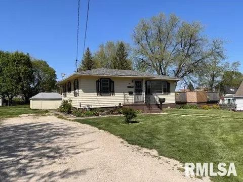 806 Elmwood Ave, Kewanee, IL 61443