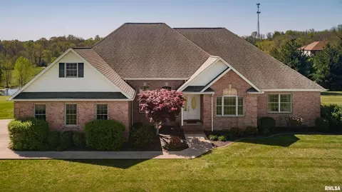 102 Bogey Ln, Makanda, IL 62958