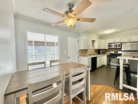 1805 36th St, Moline, IL 61265 photo 17