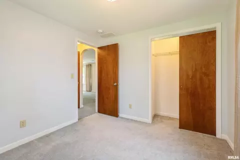 325 16th Ave, Silvis, IL 61282 photo 14
