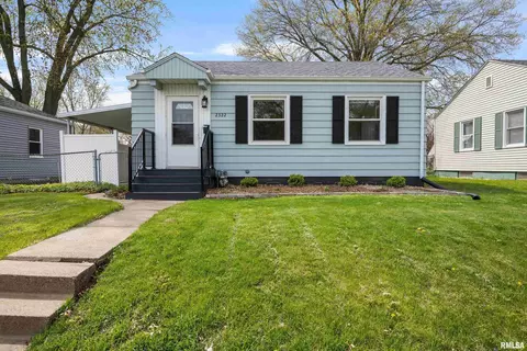 2322 Pacific St, Davenport, IA 52804