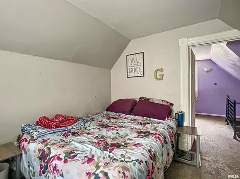 2420 4th St, Moline, IL 61265 photo 18