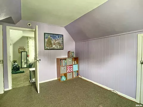 2420 4th St, Moline, IL 61265 photo 13