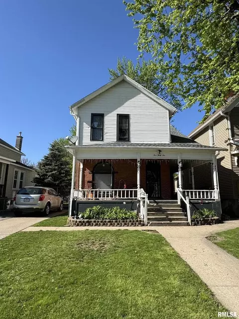 546 S 6th Ave, Clinton, IA 52732