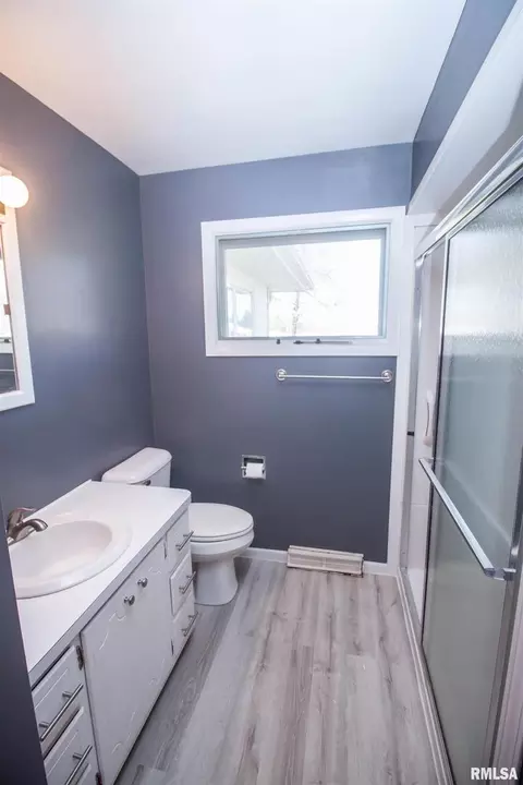 1003 Sunset Dr, Viola, IL 61486 photo 12