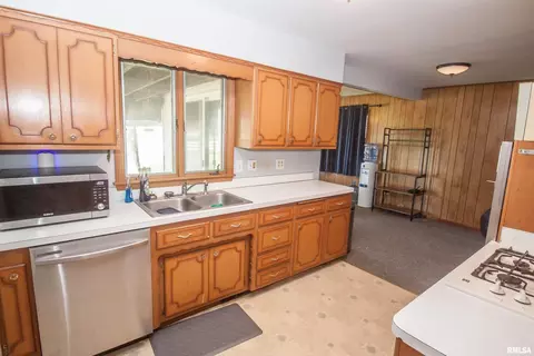 1003 Sunset Dr, Viola, IL 61486 photo 11