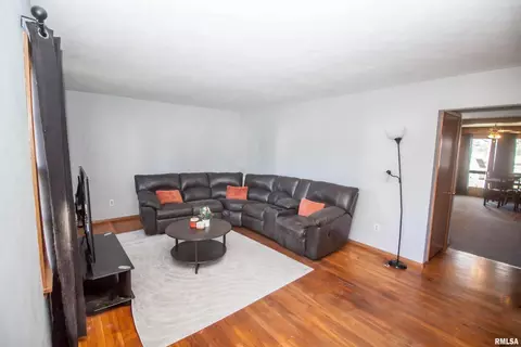 1003 Sunset Dr, Viola, IL 61486 photo 7