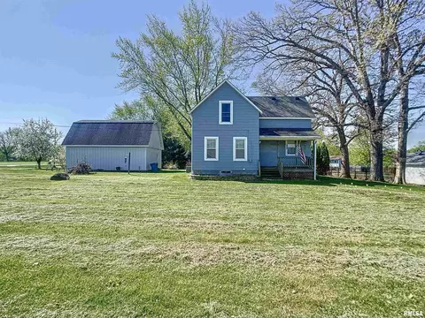 513 12th St, Silvis, IL 61282