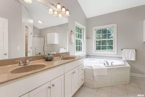 82 Kennelworth Cir, Hampton, IL 61256 photo 18
