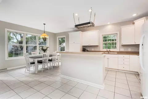 82 Kennelworth Cir, Hampton, IL 61256 photo 7