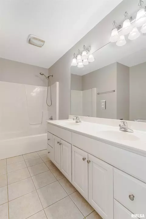 82 Kennelworth Cir, Hampton, IL 61256 photo 24