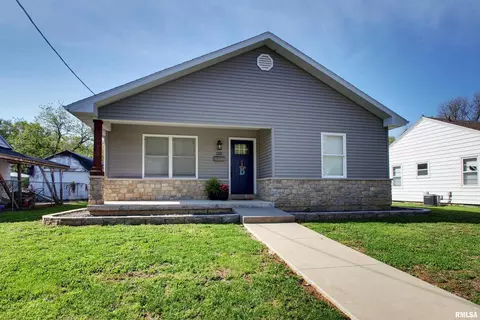 2228 Spruce St, Quincy, IL 62301