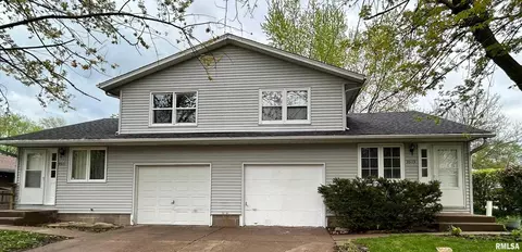 3511 W 3513 W 31st St, Davenport, IA 52804