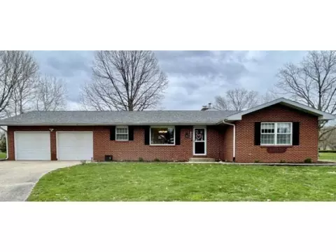 800 Adrian Dr, Sherman, IL 62684