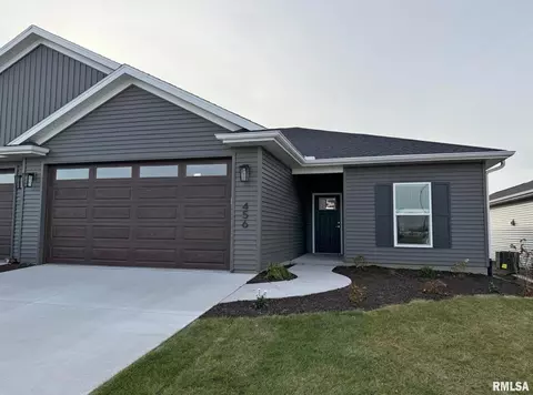 456 N 3rd Ave, Eldridge, IA 52748