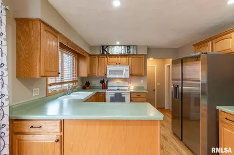 3615 10th Ave, Moline, IL 61265 photo 8