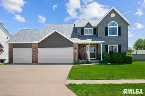 2081 Ashford Dr, Bettendorf, IA 52722