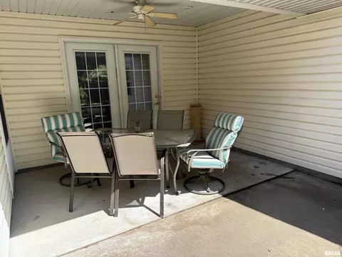 1806 N State St, Marion, IL 62959 photo 15