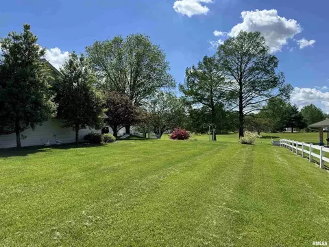 1806 N State St, Marion, IL 62959 photo 5
