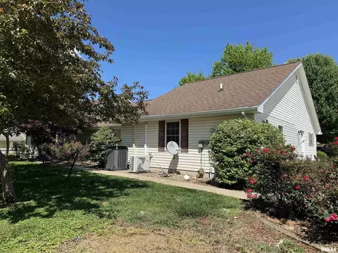 1806 N State St, Marion, IL 62959 photo 13